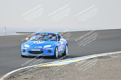 media/Jan-26-2025-CalClub SCCA (Sun) [[cfcea7df88]]/Group 4/Race/